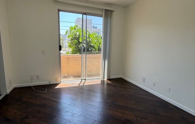 2 beds, 2 baths, 1,000 sqft, $2,654, Unit 101