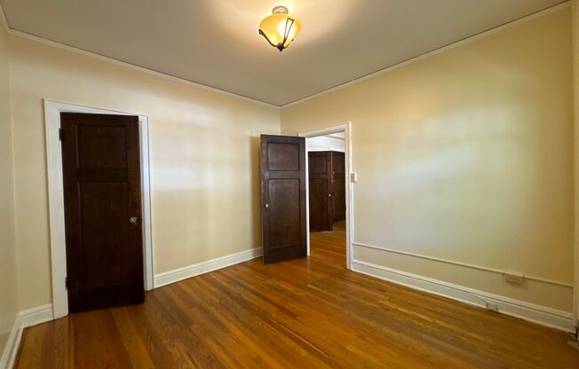 1 bed, 1 bath, 605 sqft, $1,250, Unit B-12