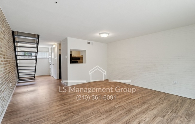 408 Ira Ave