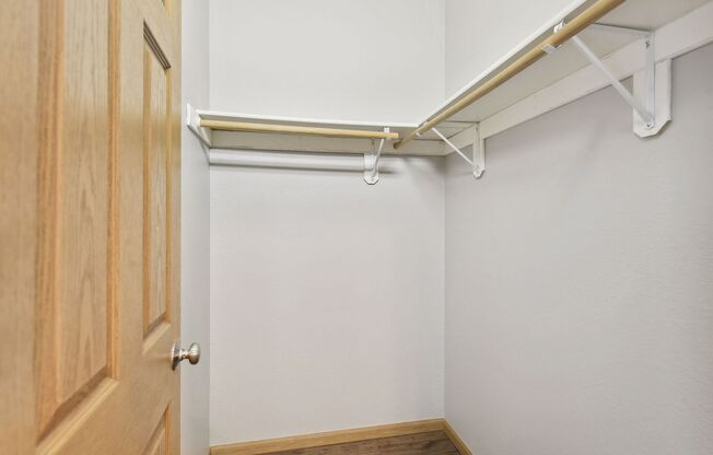 Studio, 1 bath, 400 sqft, $899, Unit 310