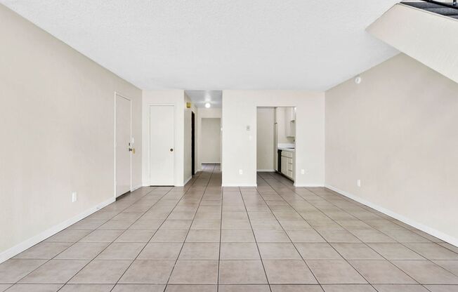 Spacious three bedroom with office in Prime UTC/UCSD Location! Available immediately!