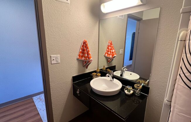 Studio, 1 bath, 206 sqft, $699, Unit 107