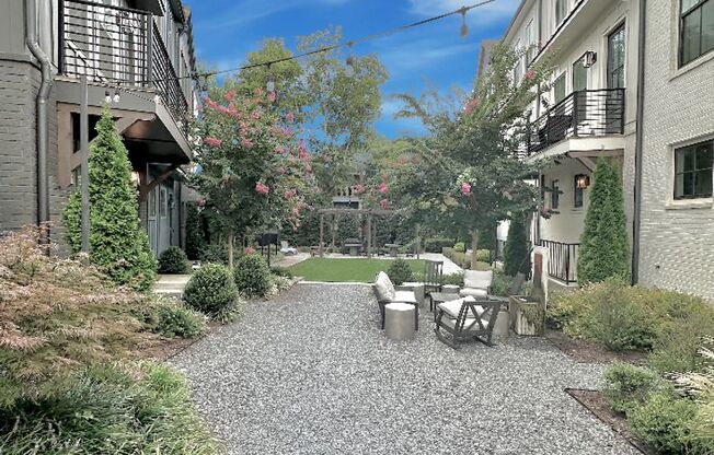 Luxury Buckley Townhome | Modern 2BR, 2BA with Tandem 2-Car Garage