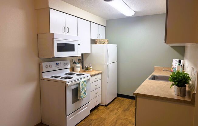 2 beds, 2 baths, 900 sqft, $1,799, Unit 7891