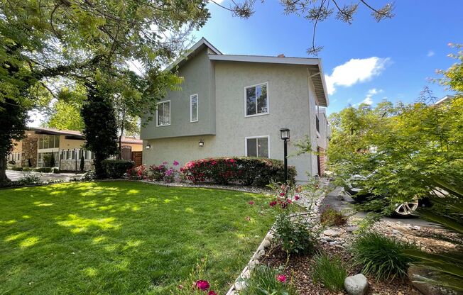 2 beds, 1 bath, $1,895, Unit 36