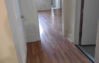 W 148th St