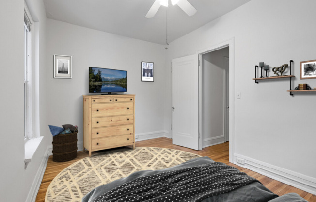 1 bed, 1 bath, 560 sqft, $885