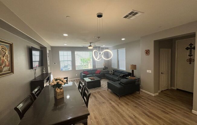 Beautifully Remodeled 3-Bedroom Home in Valencia's West Creek Community!