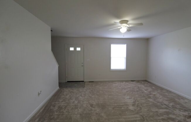 3 beds, 3 baths, 1,680 sqft, $750