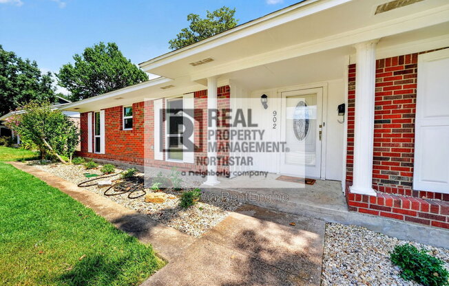 902 ARROWHEAD DR