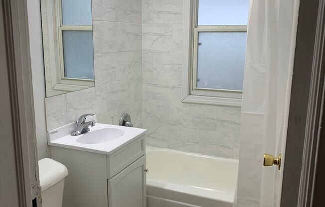 Spacious 6 bedroom house in Minneapolis!!
