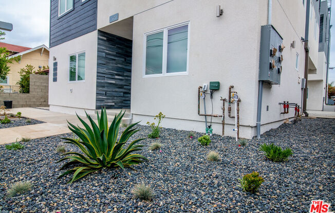 1625 S NEW HAMPSHIRE AVE