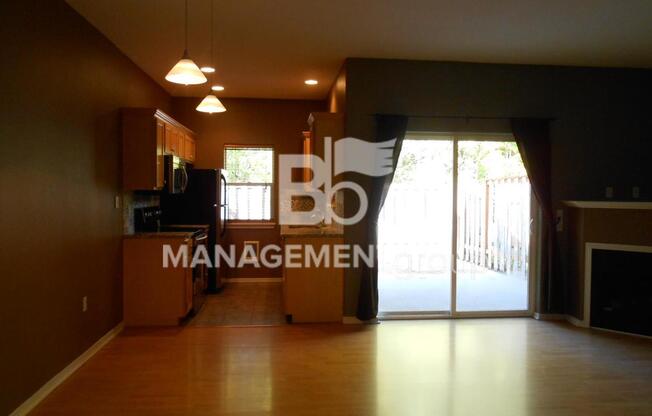3 beds, 2.5 baths, $2,250