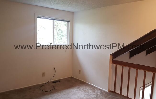 2233 MONTEREY LN