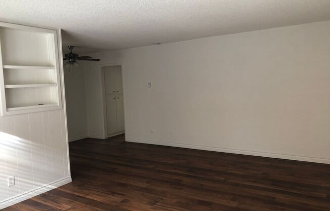 2 beds, 1 bath, $3,200