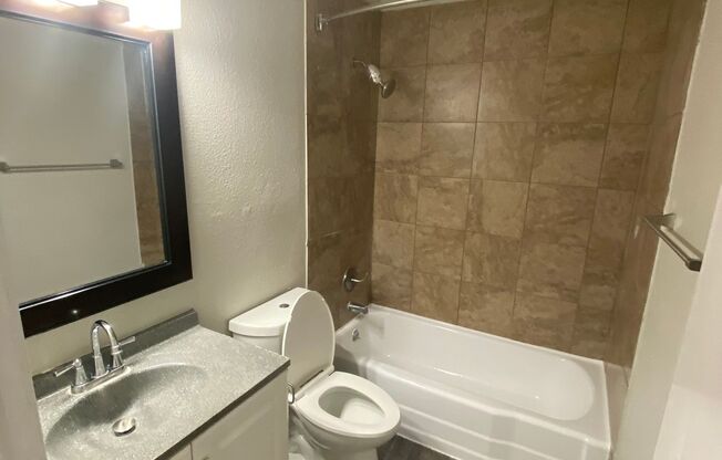 1 bed, 1 bath, 600 sqft, $899, Unit 1729-116