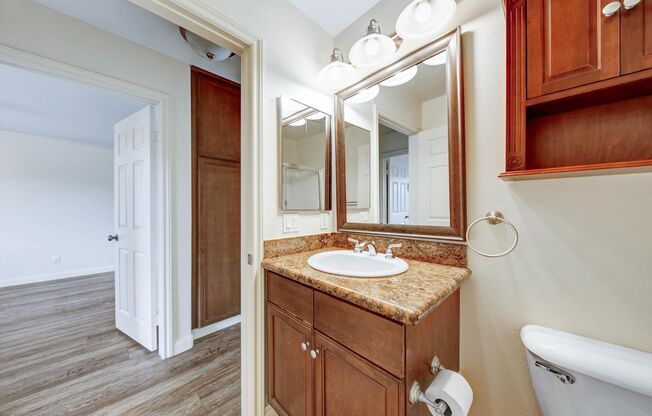 2 beds, 1 bath, $2,095, Unit # 47