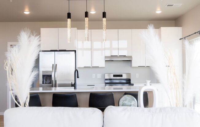 1 bed, 1 bath, 570 sqft, $1,350, Unit 404