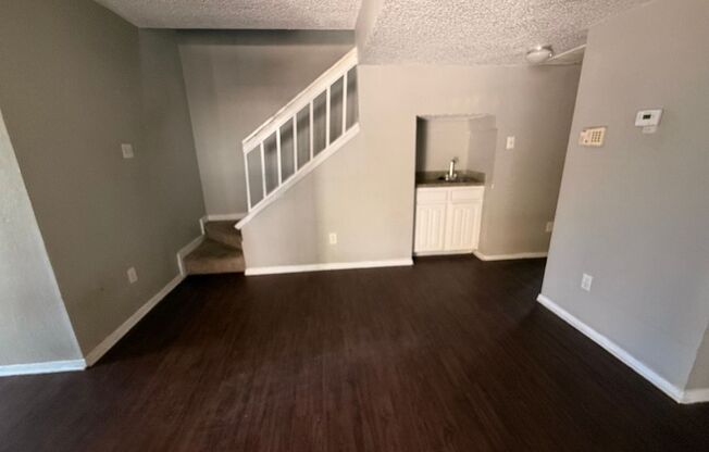 2 beds, 1.5 baths, 1,140 sqft, $1,339, Unit 12B