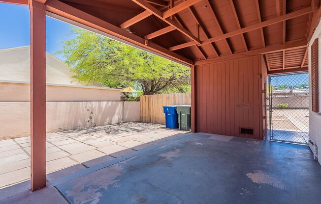 Desert Light & Outdoor Living – Tucson 2 Bed Gem Near U of A