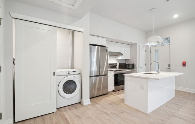 1 bed, 1 bath, 620 sqft, $1,745, Unit A101