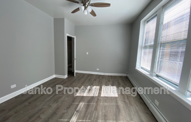 5647 W Washington Blvd