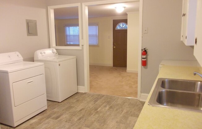 2 beds, 1 bath, $1,500