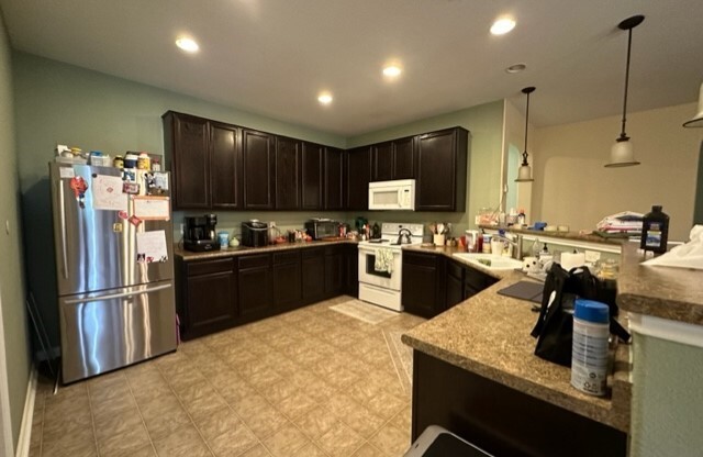 8709 IPSWICH BAY DR