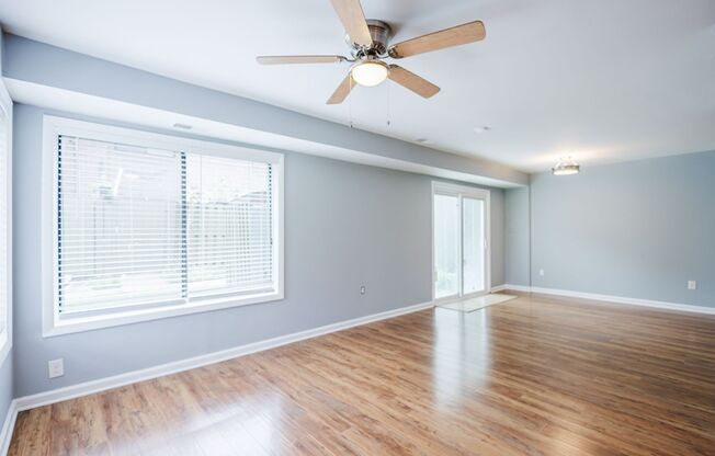 Cozy 3 BR/2.5 BA Townhome in Columbia!