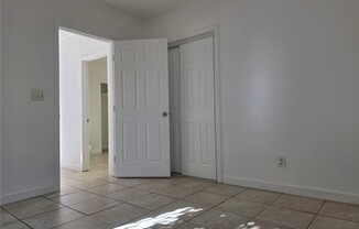 14853 SAN FERNANDO MSN BLVD