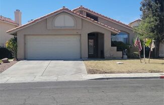 3-BEDROOM SINGLE STORY IN HENDERSON!