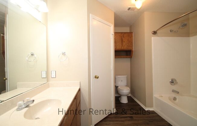 4 beds, 2 baths, $1,595