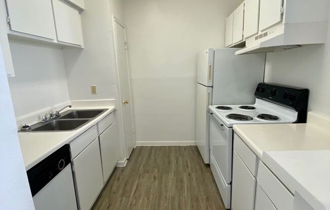 2 beds, 2 baths, 1,038 sqft, $1,085, Unit 2804