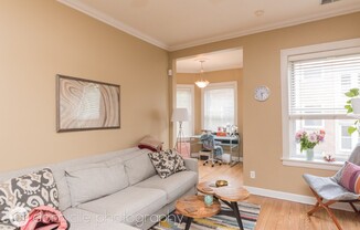 863 W Cornelia Ave 2