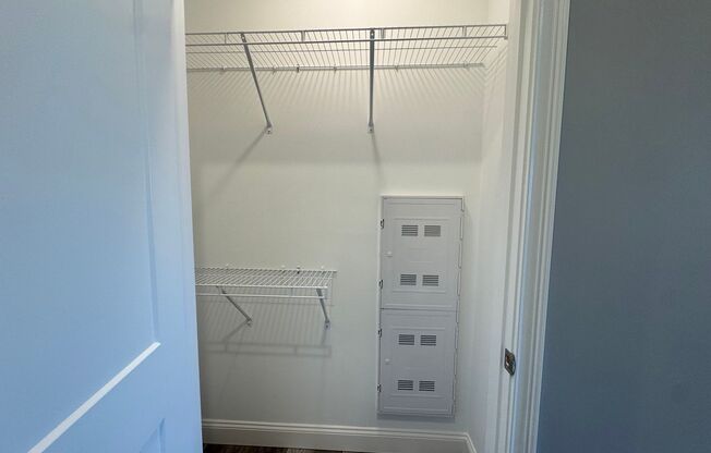 Studio, 1 bath, $2,000, Unit 502