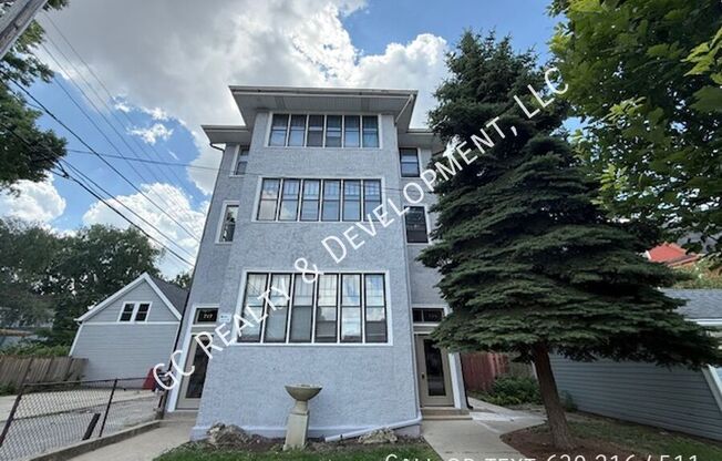 717 719 RANDOLPH ST
