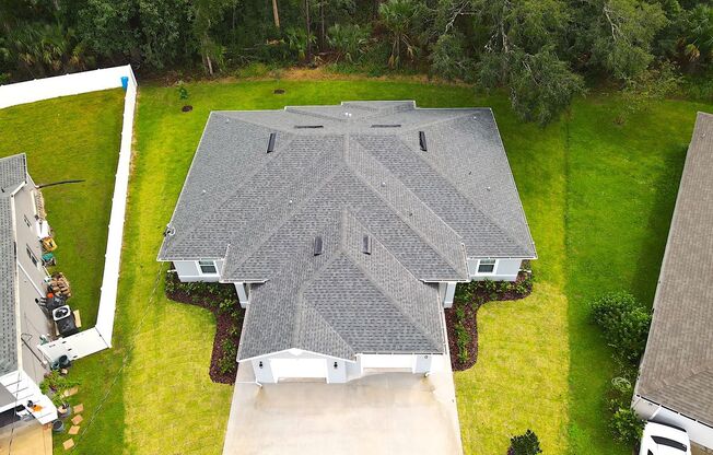 NEW Roomy 3 Bed 2 Bath Duplex Home on a Cul De Sac in Palm Coast FL!