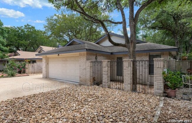 118 GOLDEN WAY