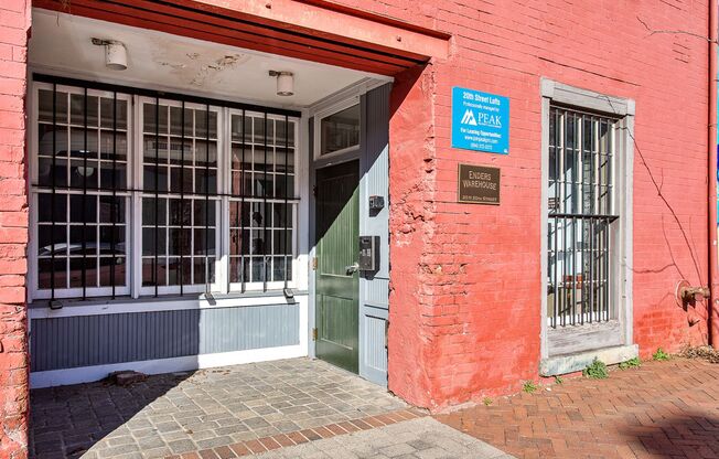 1 bed, 1.5 baths, 1,000 sqft, $1,425, Unit APT 10