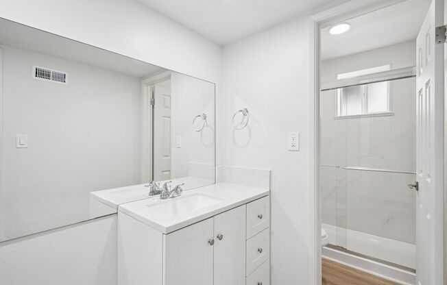 1 bed, 1 bath, 550 sqft, $1,549, Unit 44