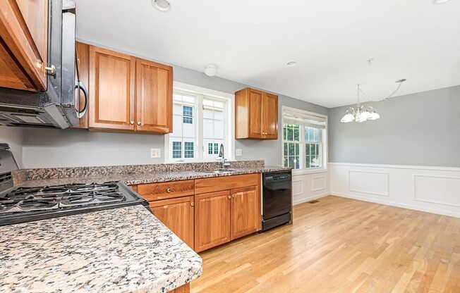1005 TRAPELO RD