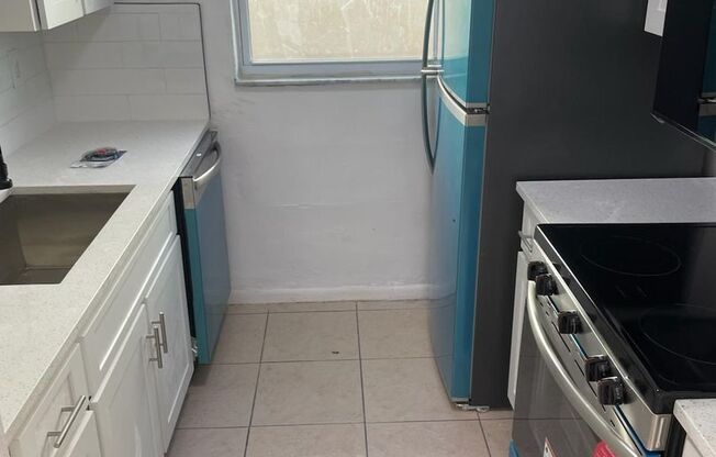 1424 Spring Lane Apt 1-4
