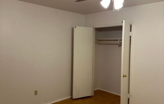 2 beds, 1 bath, $2,250, Unit 3