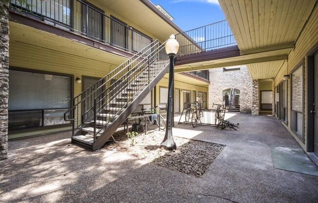 Gazebo Condos #206
