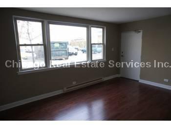 7626 N MILWAUKEE AVE