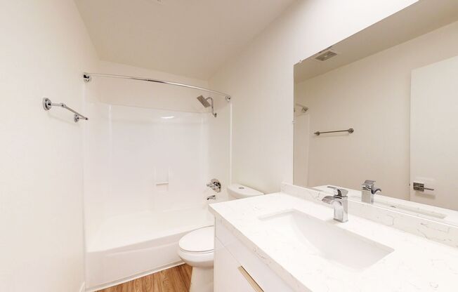 2 beds, 1 bath, 720 sqft, $2,325, Unit 213C