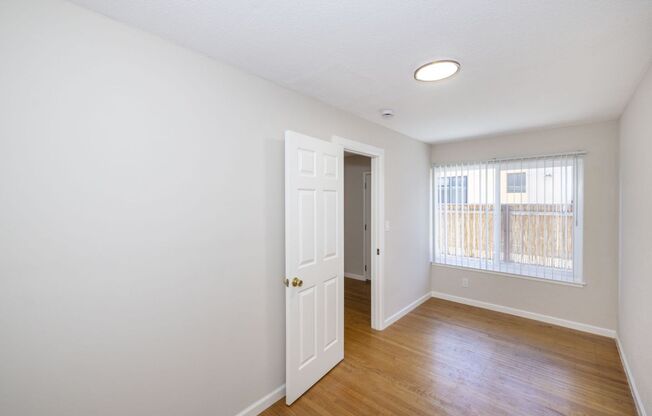 555 Stanford Ave