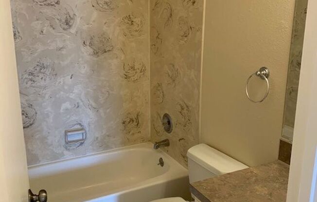 1 bed, 1 bath, 693 sqft, $1,550, Unit 103