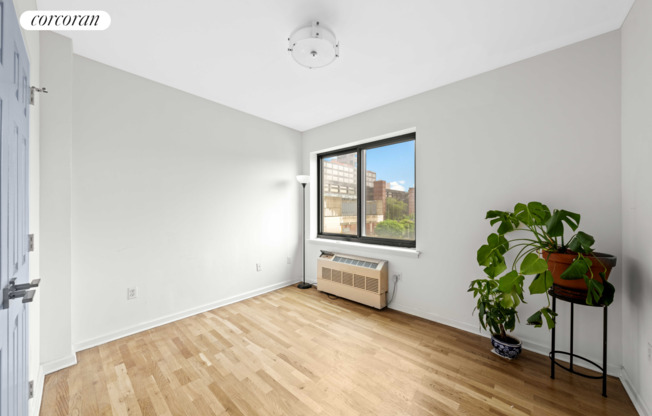 715 FLUSHING AVE