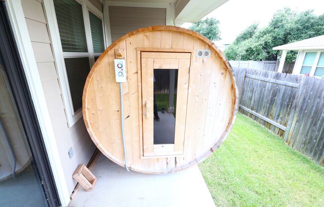 4 Bedroom Rental in Georgetown with Sauna!